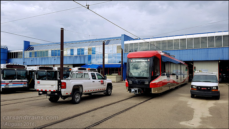Calgary Ctrain S200 2407 in Calgary