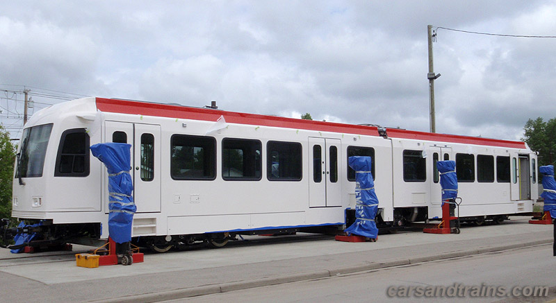 New SD160 LRVs started arriving in Calgary
