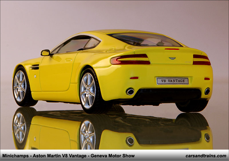 Minichamps 2005 Aston Martin Vantage V8 yellow