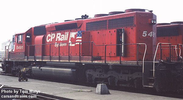 SD40M-2 no. 5491 at Alyth, Alberta