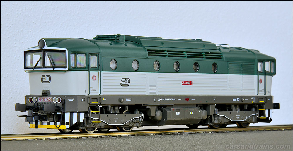 Roco CD diesel locomotive 754 042 0 Brejlovec