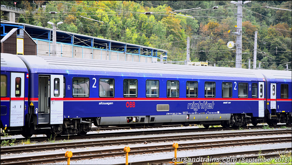 OBB NightJet Sitzwagen at Frankfurt